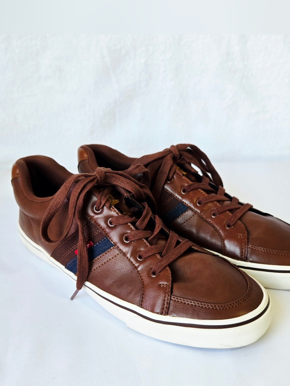 Levi’s Comfort Shoes Men’s Brown Faux Leather Casual  Size 12 Sneakers